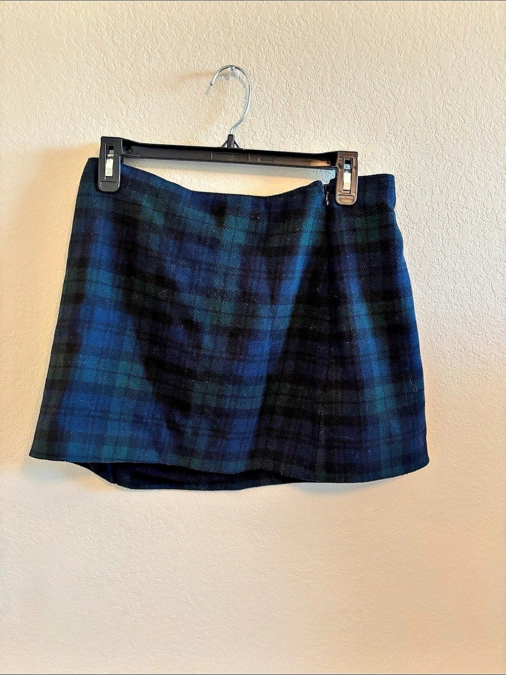 Abercrombie & Fitch Plaid Mini Skirt in Blue & Black Size Medium Like New